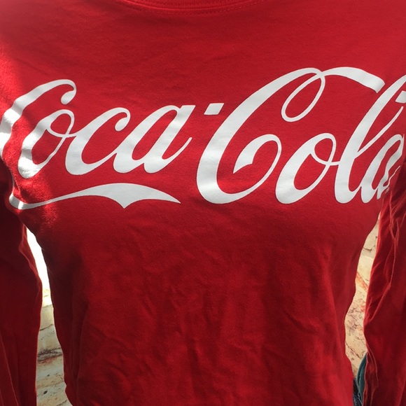 Coca-Cola Graphic Cropped Long Sleeve Tee - Picture 2 of 5